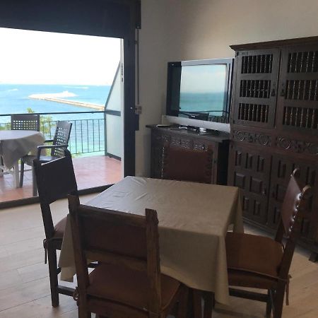 شقة Blue Bay روساس المظهر الخارجي الصورة